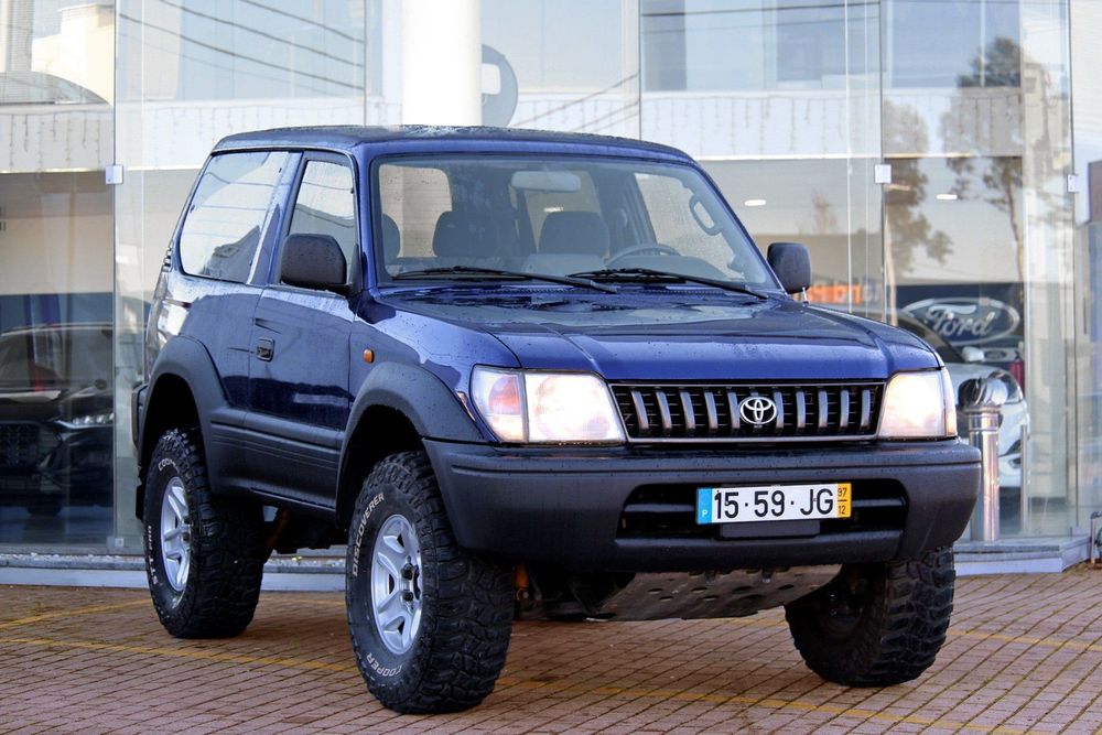 Toyota Land Cruiser 3.0 TD Pack 1