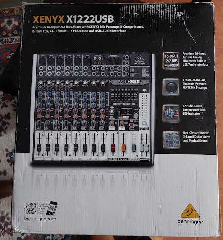 Behringer Mesa de Mistura XENYX X1222USB