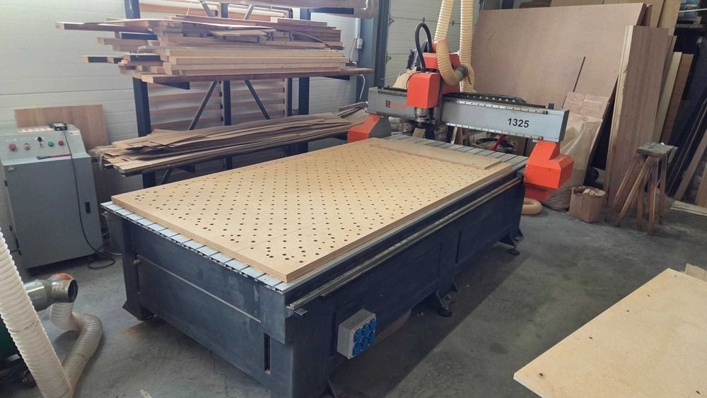Ploter frezujący cnc Sarnox 1325