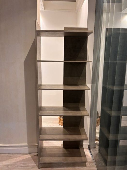 2 Moveis com prateleiras