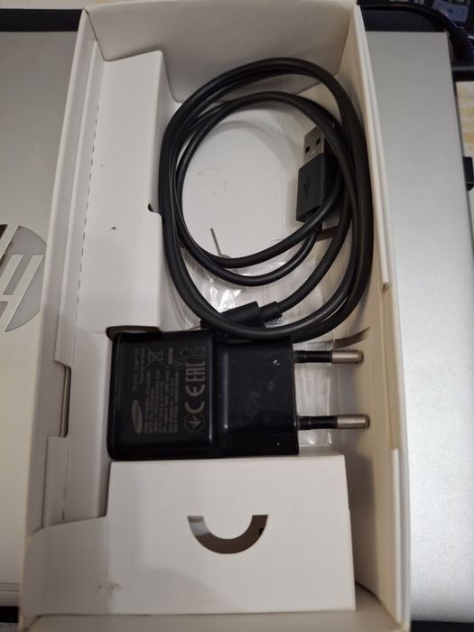 Telemóvel Samsung Galaxy A20s em bom estado