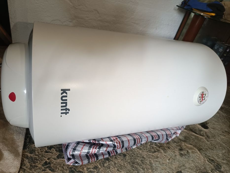 Vendo microondas 20 LT, e termoaculadpr de 50 lt . entrega em Elvas