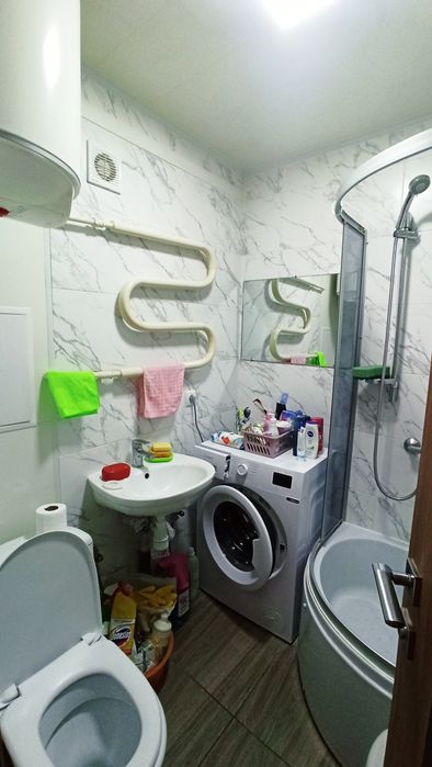 Продам 1-к. квартиру в центре