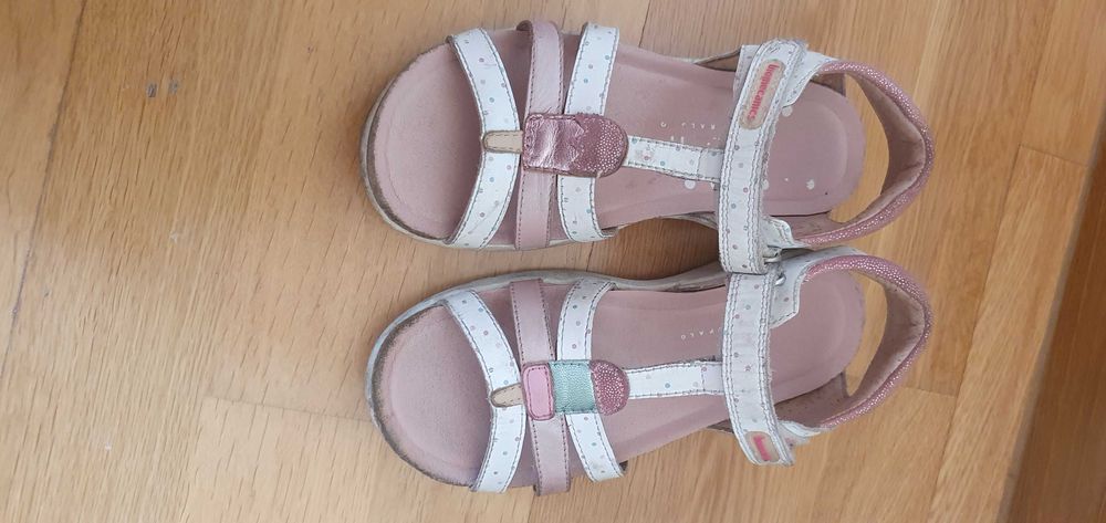 Sandálias meninas