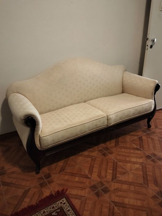 Sofá Canapé Clássico