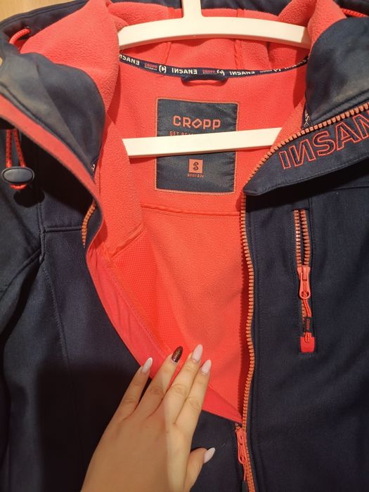 Softshell kurtka Cropp