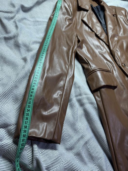 Пальто з еко шкіри від Shein