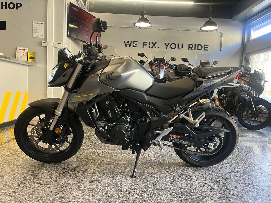 Honda CB 750 Hornet de 2023, Irrepreensível com 11698 Kms. Garantia