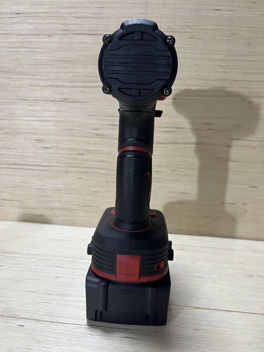 Шуруповерт Vitals AU1832c BL/безщ/32Нм/без Акб та ЗП/Кейс/Метал патрон