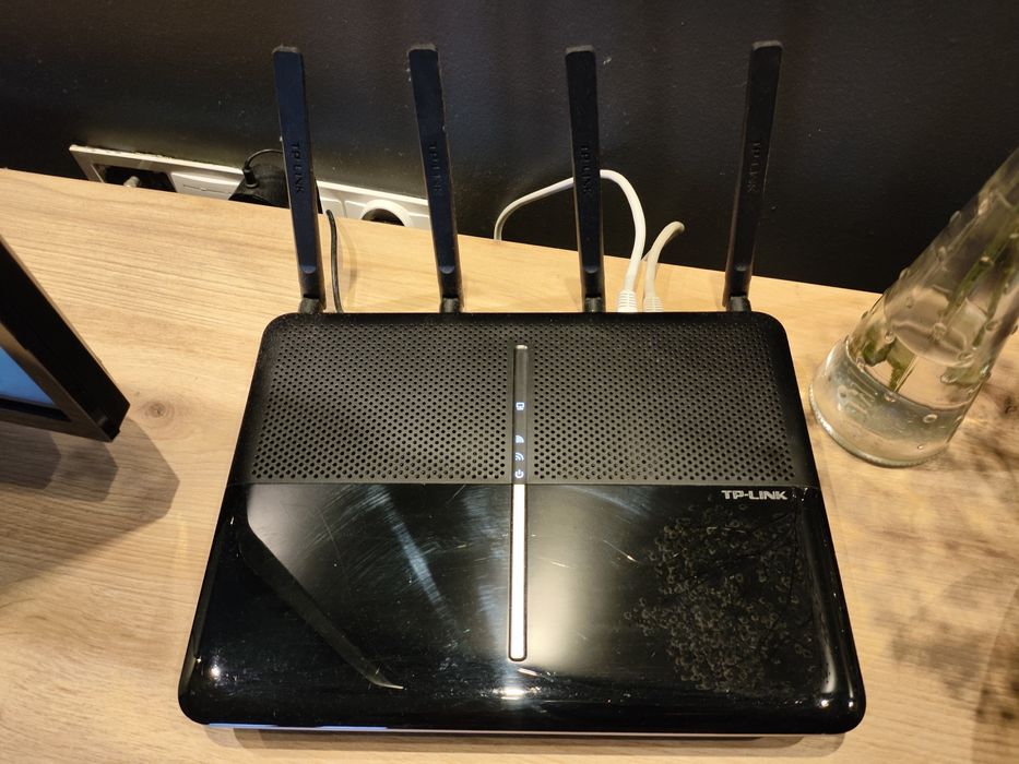 TP-Link Archer C2600 (2600Mb/s a/b/g/n/ac)