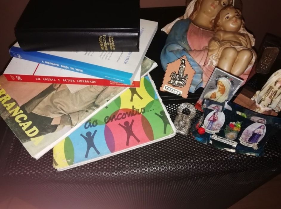 Pack 6 artigos + 6 Livros Religiosos