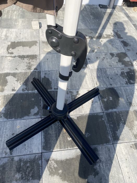 Parasol ogrodowy 3.3m obrotowy