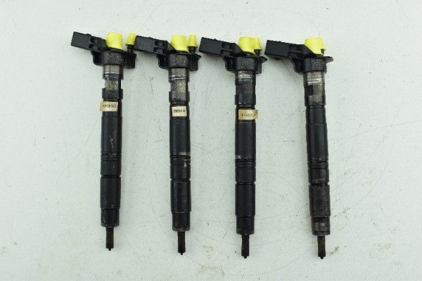 Wtryskiwacz VW PASSAT B7 GOLF VI AUDI A3 8P SEAT LEON II 2.0 TDI 03L130277A