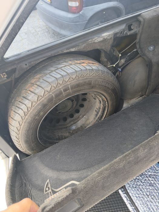 Mercedes Benz E250  W124