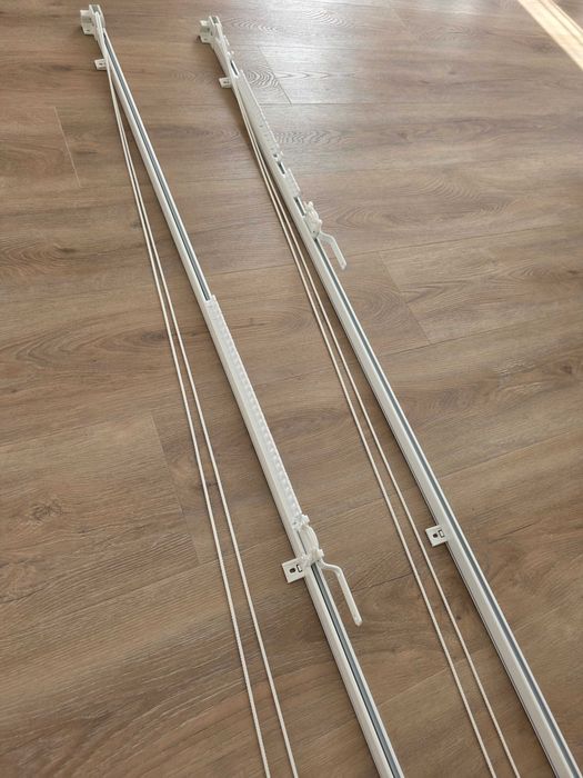 Calhas Cortinas Brancas - Excelente Estado