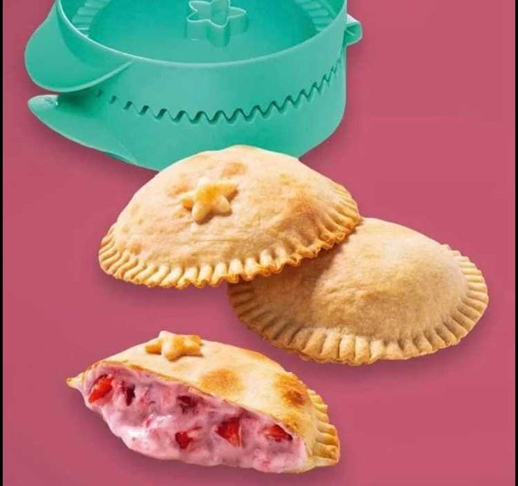 Forma para Rissóis e Empadas Tupperware64752383967489122