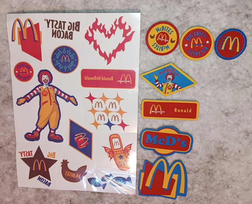 Tatuaże i naszywki McDonald's 2000