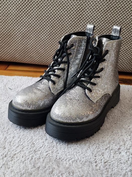 cropp ботинки демі блискучі