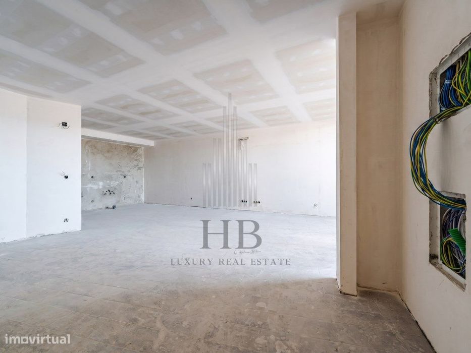 Apartamento T2 com terraço - Loures