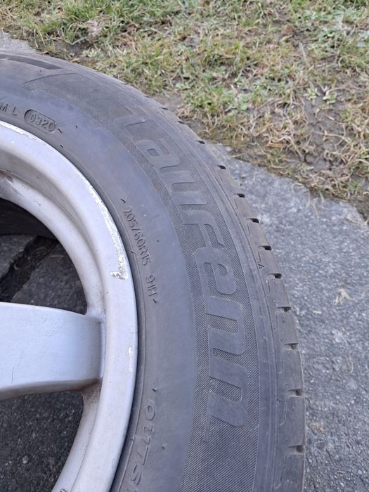 Koła , felgi aluminiowe