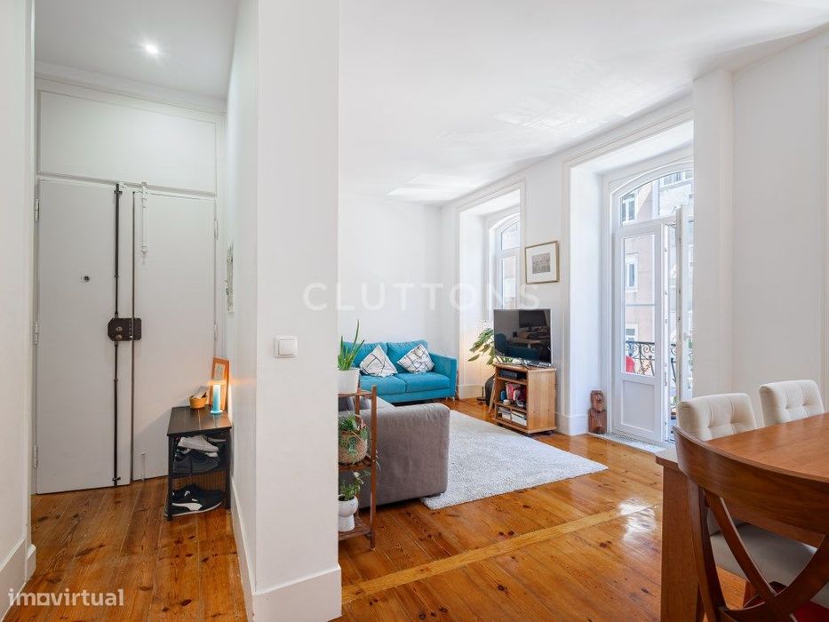 Venda Apartamento T3 , 112 m2 Renovado Varanda, Estefânia - Lisboa