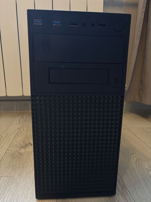 Komputer + Zestaw Gamingowy