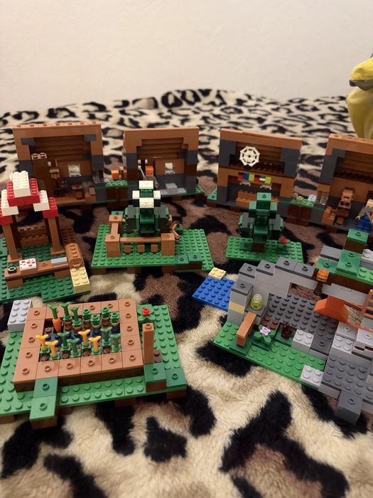 Лего набором или по шт