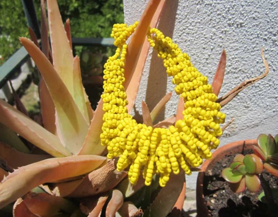 Pulseria amarelo brilhante, peça de estilo boémio e étnico Maasai ou Zulu
