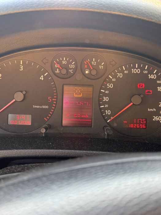 Audi A6C5 quattro 2000r 2.5 V6 tdi