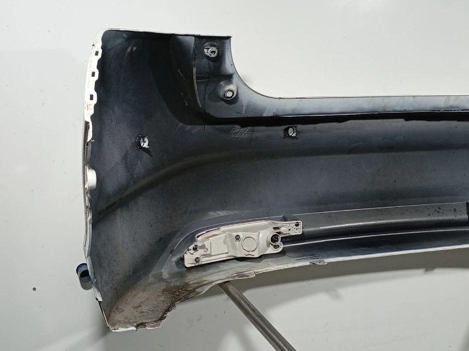 Pára-choques trás HONDA Civic IX Hatchback (FK_)