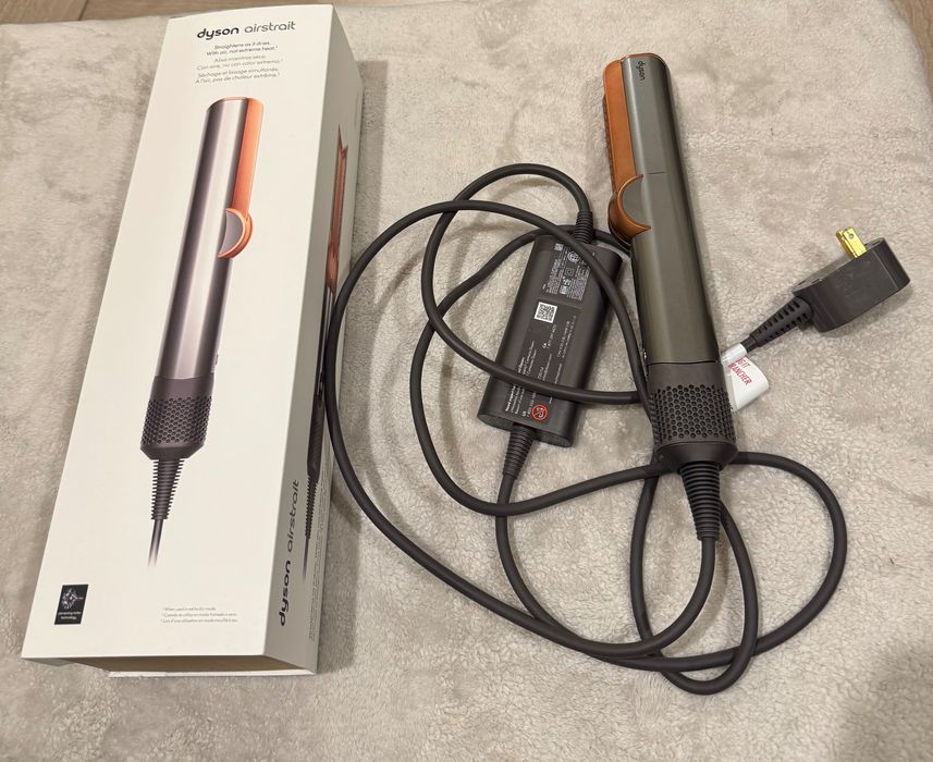 Dyson Airstrait 120v оригінал