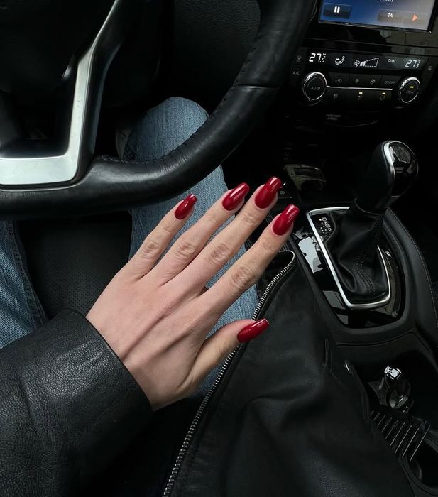 Манікюр,педикюр, нарощення нігтів,метро Олімпійська