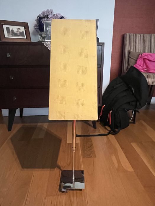 2 candeeiros extensíveis de mesa com abajures