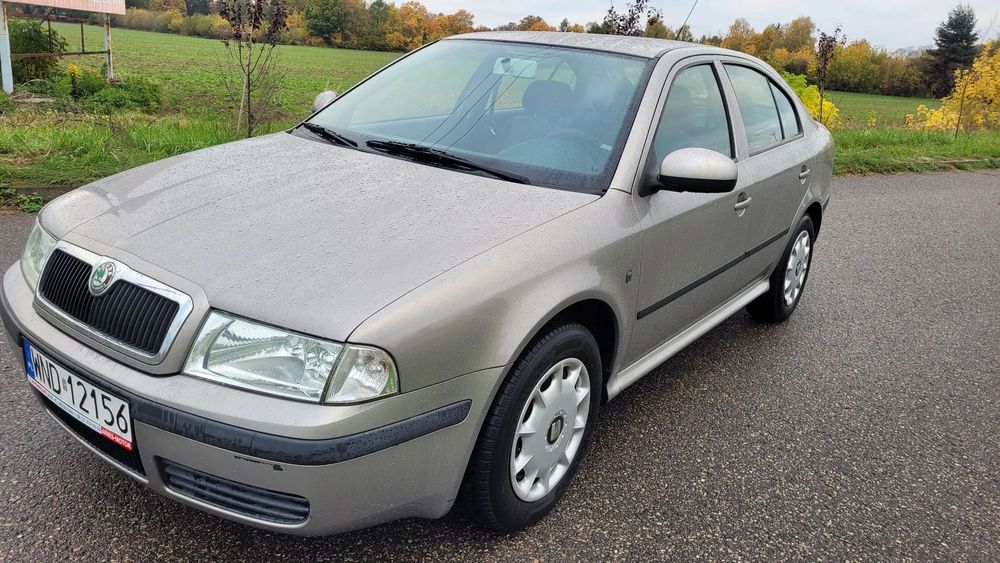 Skoda Octavia Salonowy z LPG