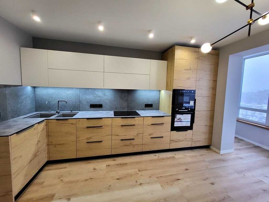 Продажа 2-х к.кв. на этаже кладовка 3,5 кв.м ул. Почтовая д.119, ЖК 1.