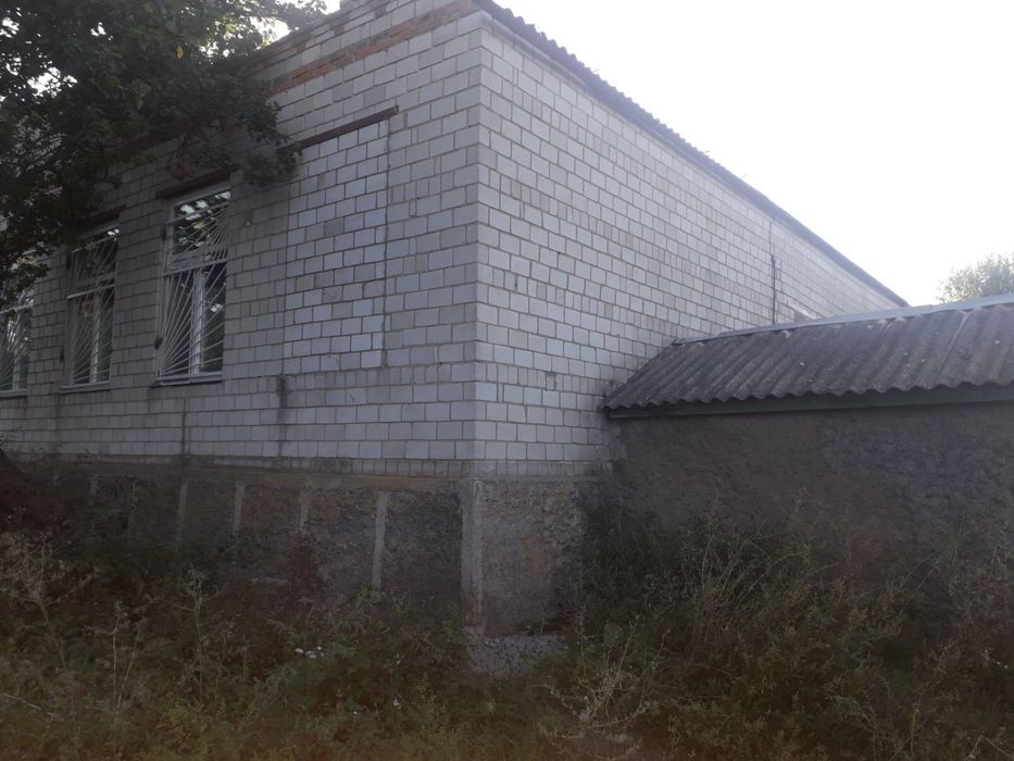 Продається магазин с. Харпачка, Гайсинський р-н Вінницька обл.