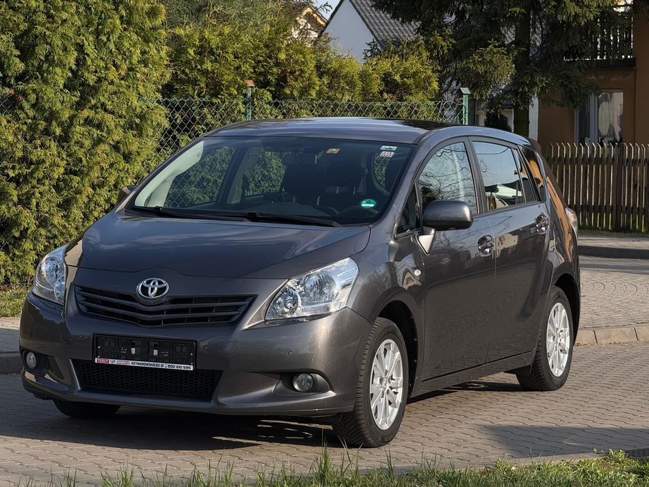 Toyota Verso 7 osób/klimatronik/super stan/aso/gwarancja