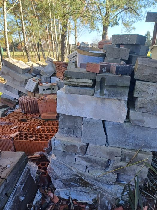 Cegła, pustaki,gruz