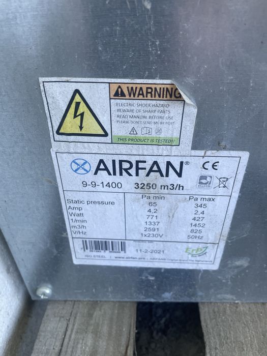 Air extractors, brand new, perfect working order.