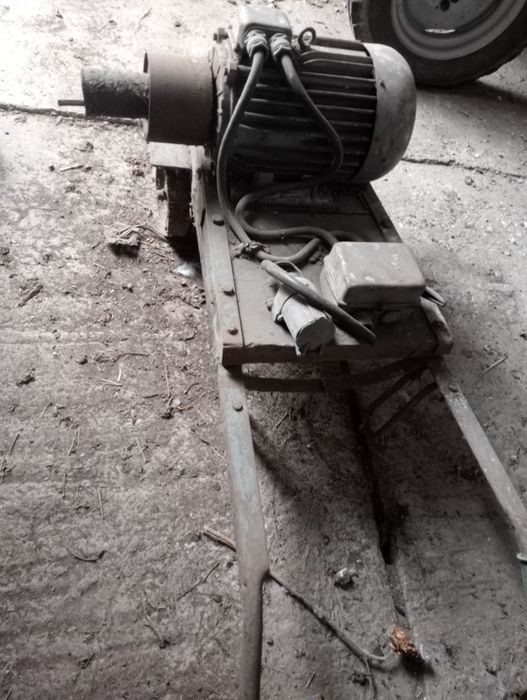 Silnik 7,5kw z wózkiem.