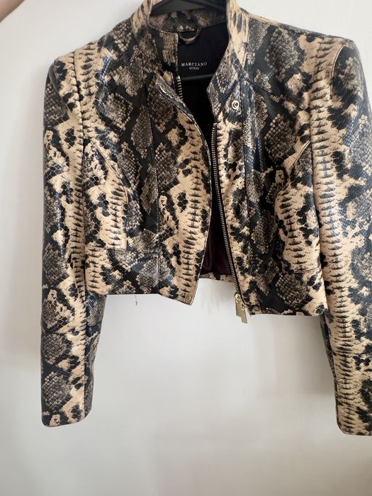 Oryginalna kurtka Marciano by Guess w efektownym wzorze python / snakeskin.