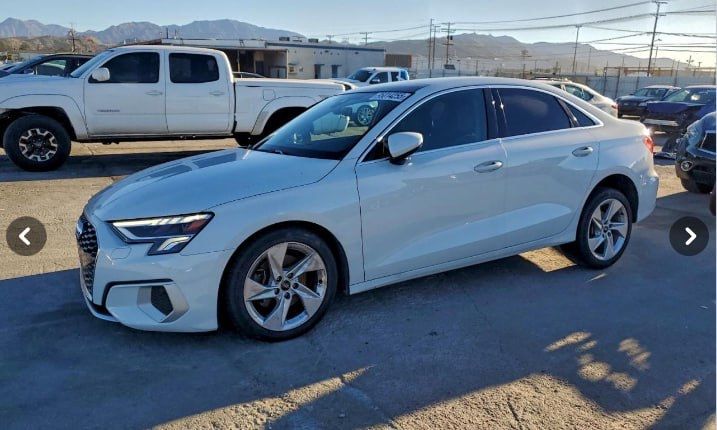 2023 год Audi A3 PREMIUM