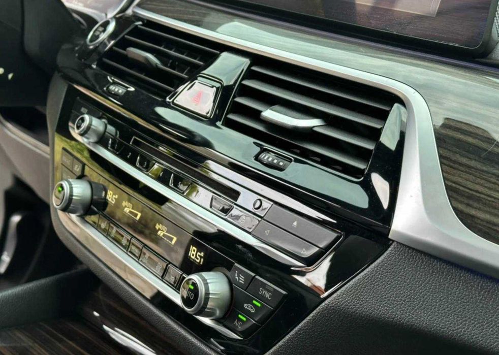 BMW 530e Xdrive 2017рік