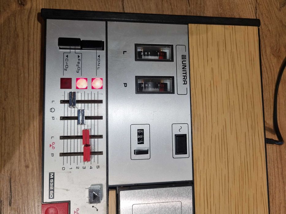 Magnetofon Unitra model M532 SD