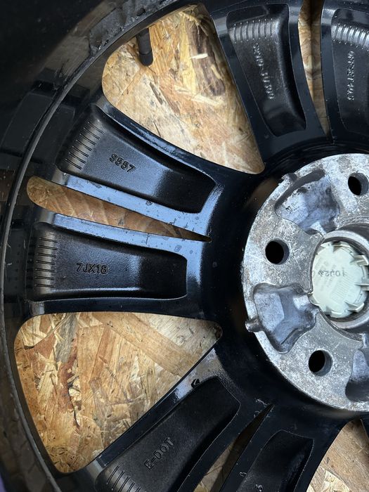 Диски5/114.3R18 ET40.5 цо(діа)67.1 KIA Hyundai титани диски