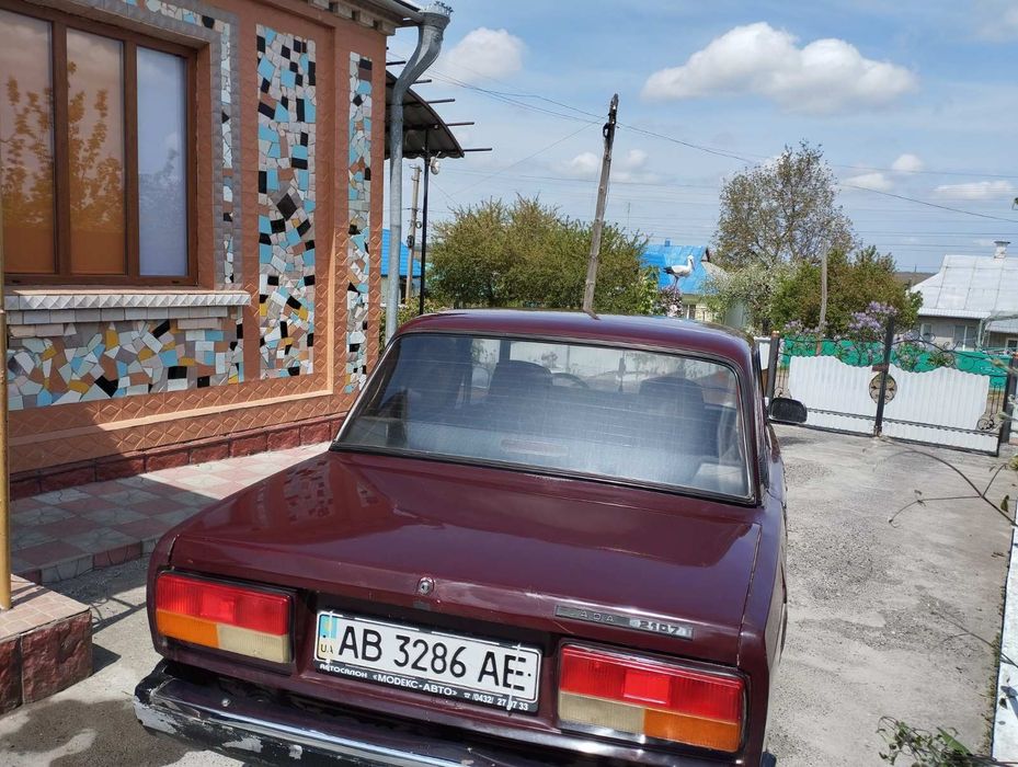 Продам ВАЗ 2107 в середньому стані