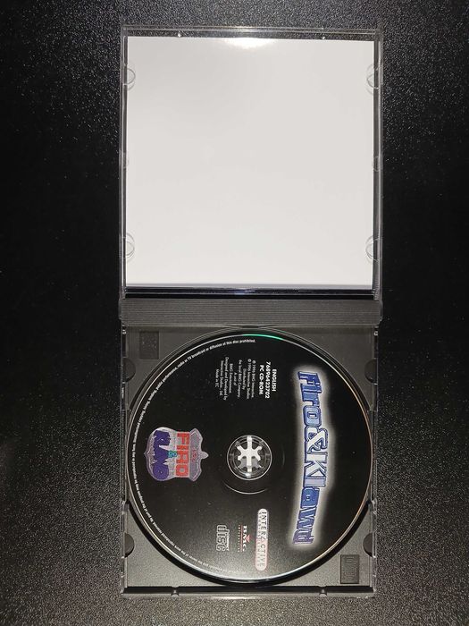 Jogo PC Vintage: Firo & Klawd (1996) – Clássico jogo de ação isométrica / shooter