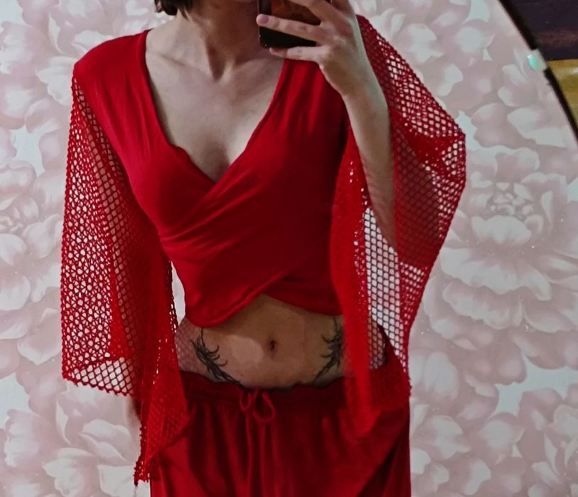 Топик с ажурным рукавом