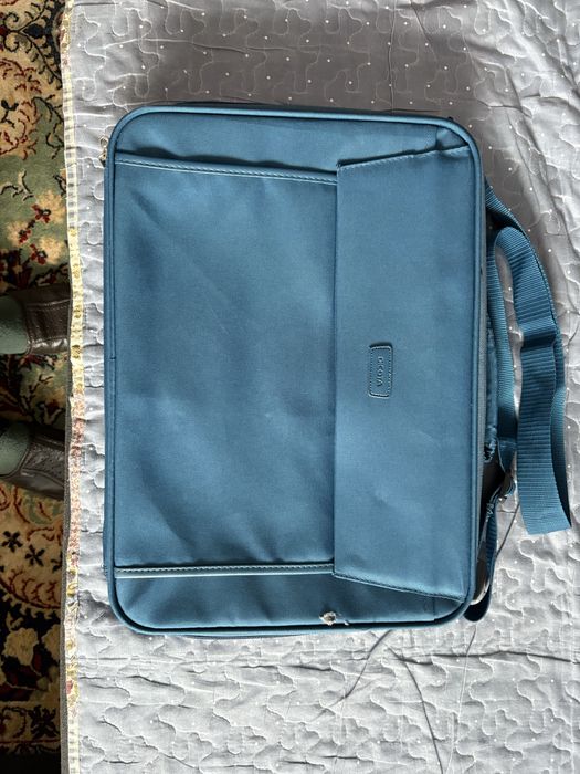Sprzedam uzywana torbe na komputer
