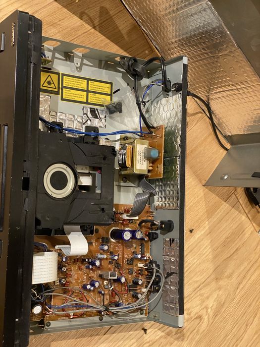 Odtwarzacz CD Onkyo DX-7511 z pilotem